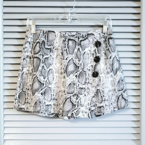 Urban Outfitters Pants - She & Sky Snakeskin Print Side Button Gray Skort